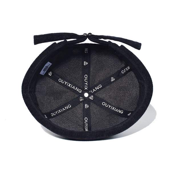 Meeste velvetist müts neljas värvitoonis