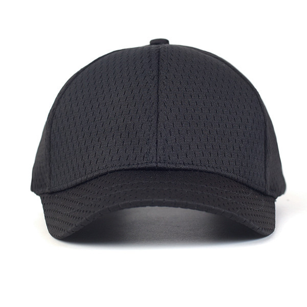 Ανδρικό διχτυωτό καπέλο με γείσο σε τρία χρώματα