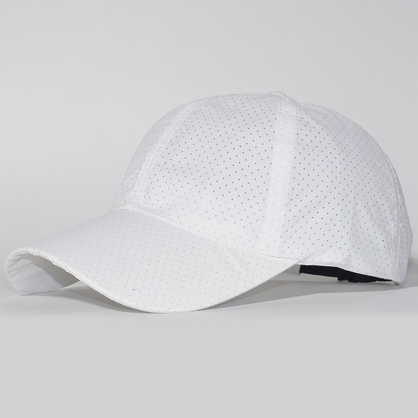 Kelių spalvų vyriška kepurė su skydeliu