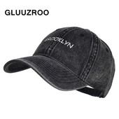 Ανδρικό τζιν καπέλο με κεντητή επιγραφή