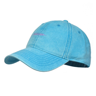 Ανδρικό καπέλο με γείσο και κεντητή επιγραφή