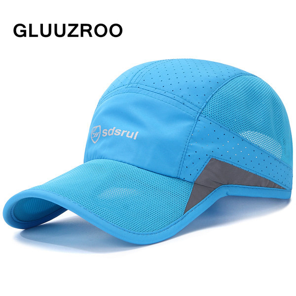 Λεπτό ανδρικό καπέλο με γείσο από διχτυωτό ύφασμα