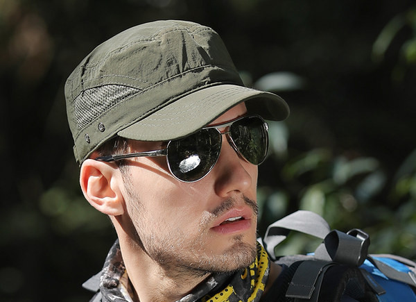 Muška kapa sa šilterom od brzosušećeg materijala