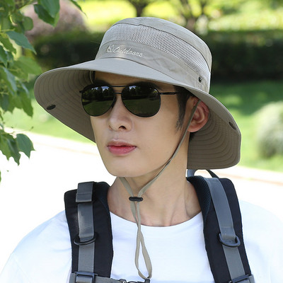 Ανδρικό καπέλο με κέντημα και κορδόνια