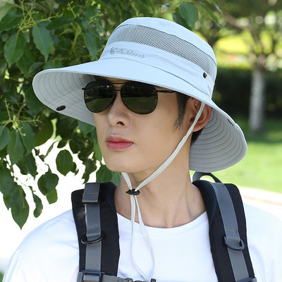 Ανδρικό καπέλο με κέντημα και κορδόνια