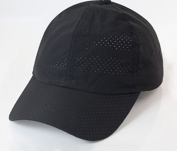 Мъжка мрежеста лятна шапка подходяща за ежедневието