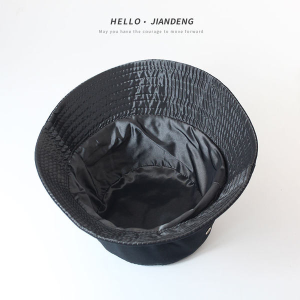 Novi model muške tekstilne kape sa vezicama