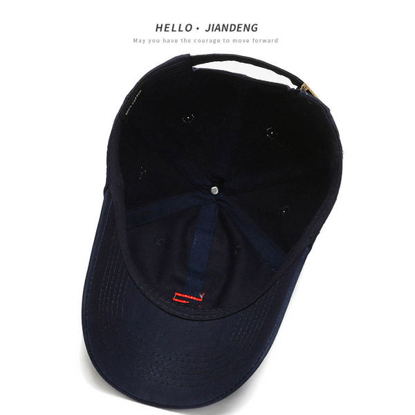 Ανδρικό καπέλο casual με γείσο και κέντημα