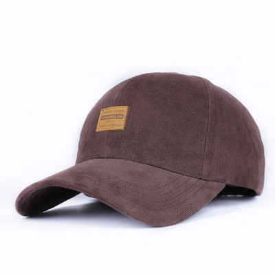 Καθημερινό καπέλο με επιγραφή και γείσο