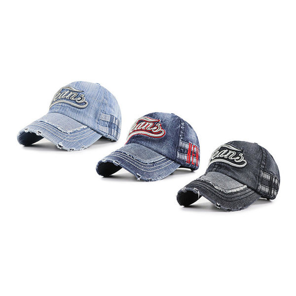 Τζιν καπέλο μπέιζμπολ με κεντητή επιγραφή