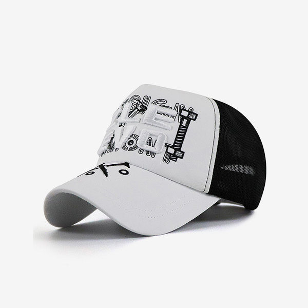 Ανδρικό καπέλο μπέιζμπολ με κεντητή επιγραφή και διχτυωτό μέρος