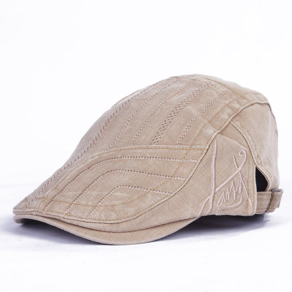 Ανδρικό υφασμάτινο καπέλο με κεντητή επιγραφή