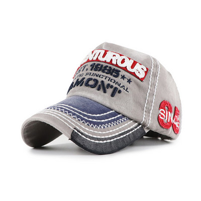 Ανδρικό καπέλο με υφασμάτινο γείσο με κέντημα