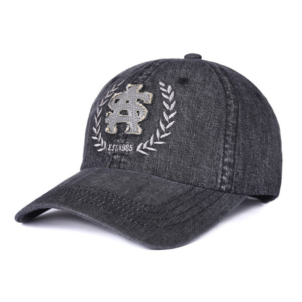 Ανδρικό καπέλο τζιν με γείσο και κέντημα