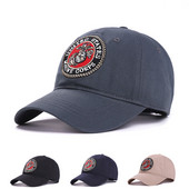 Ανδρικό καπέλο μπέιζμπολ με έμβλημα και γείσο