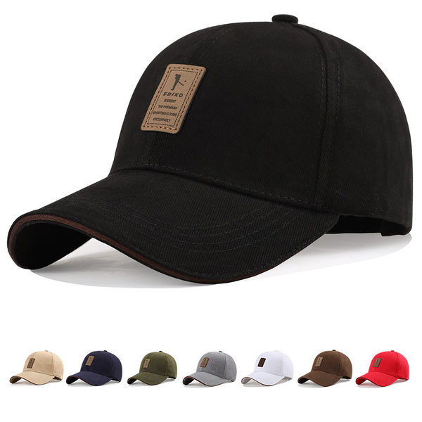 Laisvalaikio kepurė su skydeliu ir emblema - vyrams