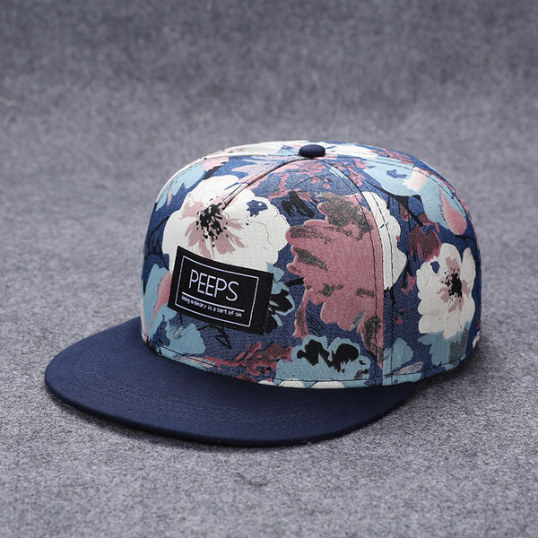 Pălărie casual pentru bărbați cu aplicație și vizor