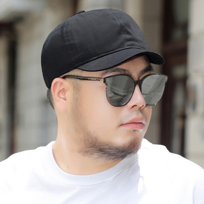 Ανδρικό καπέλο σε τέσσερα χρώματα