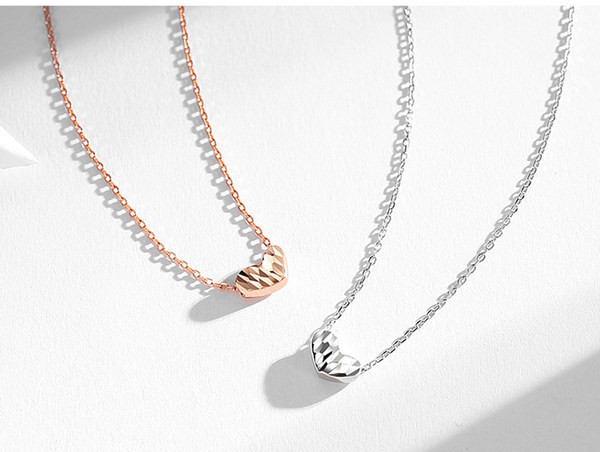 Γυναικείο κολιέ με διακόσμηση καρδιά