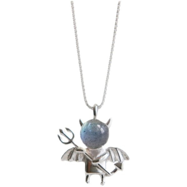 Elegantna ogrlica s privjeskom