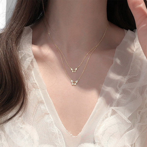 Μοντέρνα γυναικεία αλυσίδα με  μενταγιόν