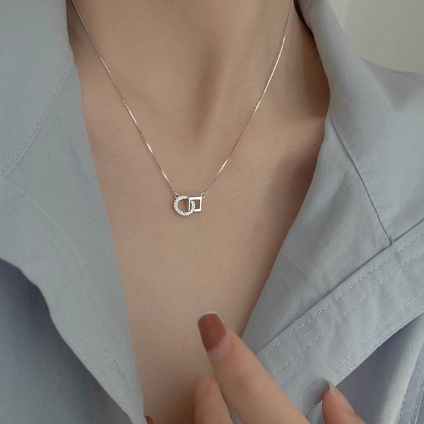 Νέο μοντέλο λεπτή γυναικεία αλυσίδα με μενταγιόν - ασημί χρώμα