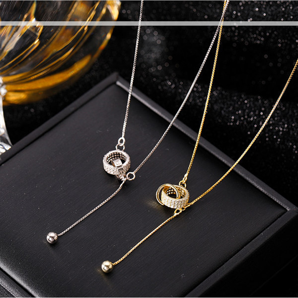 Μοντέρνα γυναικεία αλυσίδα σε ασημί και χρυσό χρώμα