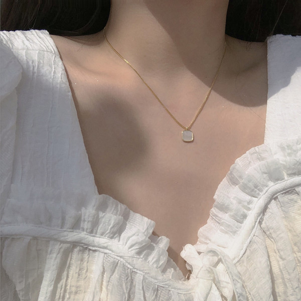 Õhuke kuldkett ripatsiga