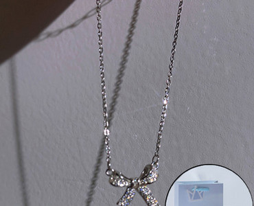 Γυναικείο ντελικάτο κολιέ με κορδέλα και διακοσμητικές πέτρες