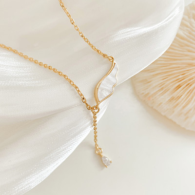 Γυναικείο κολιέ σε χρυσό χρώμα με διακοσμητική πέτρα