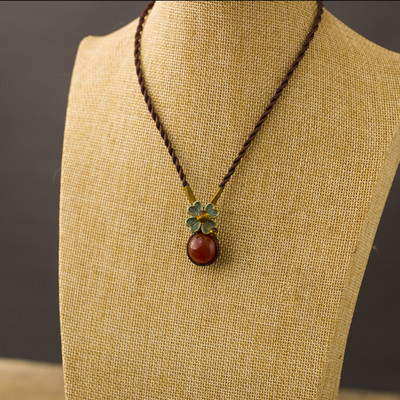 Γυναικείο ρετρό κολιέ με μενταγιόν