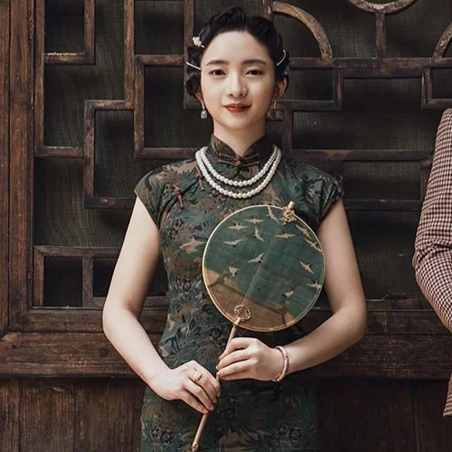 Διπλό γυναικείο κολιέ με πέρλες