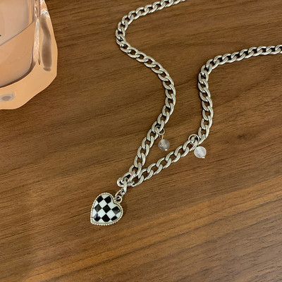 Καθημερινό κολιέ με μενταγιόν καρδιά