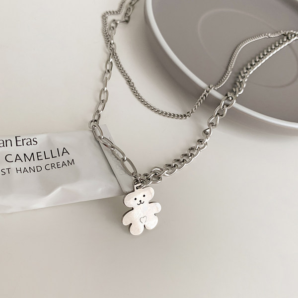 Kaisukaru kaunistusega naiste kaelakee