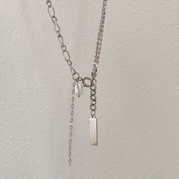 Καθημερινό γυναικείο κολιέ με μενταγιόν 