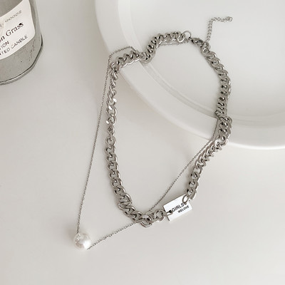 Διπλό  κολιέ με πέρλες και με επιγραφή