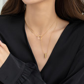 Γυναικείο κολιέ σε χρυσό χρώμα και μενταγιόν