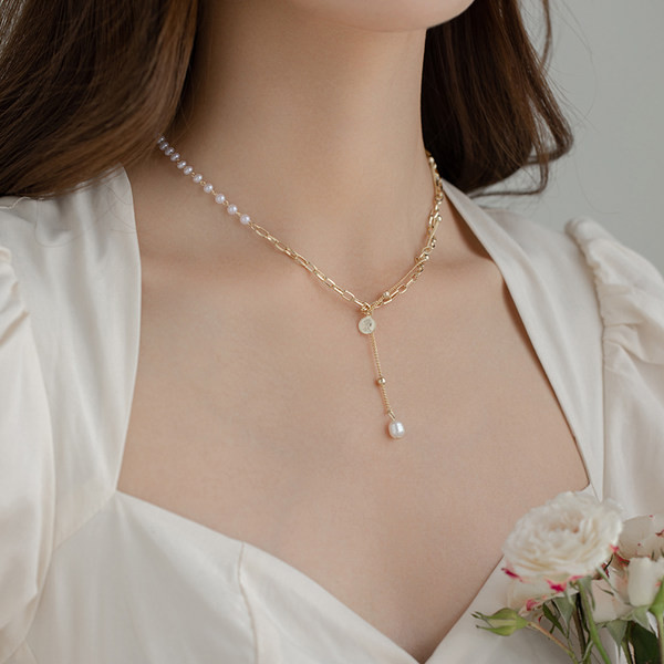 Γυναικείο κολιέ με πέρλες και γοργόνα