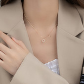 Γυναικείο κολιέ με διακοσμητικές πέτρες και γράμματα