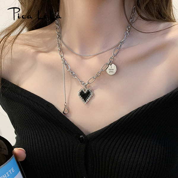 Κομψό γυναικείο κολιέ με μενταγιόν καρδιά