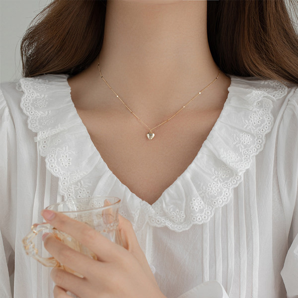 Γυναικείο ασημένιο κολιέ με μενταγιόν καρδιά