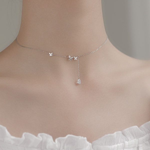 Μοντέρνο κολιέ με μενταγιόν