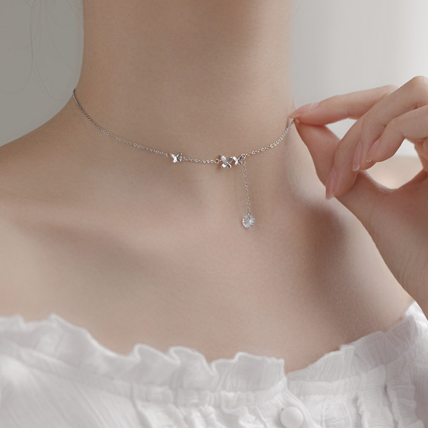 Μοντέρνο κολιέ με μενταγιόν