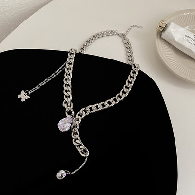 Γυναικείο κολιέ με μενταγιόν και πέτρες