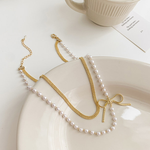 Γυναικείο κολιέ με πέρλες 