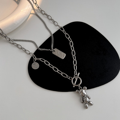 Kaherealine ripatsidega naiste kaelakee