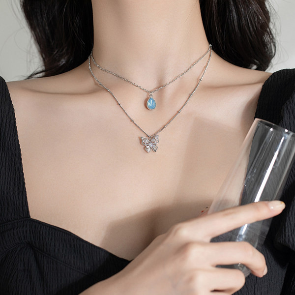 Γυναικείο κολιέ με μενταγιόν - δύο μοντέλα