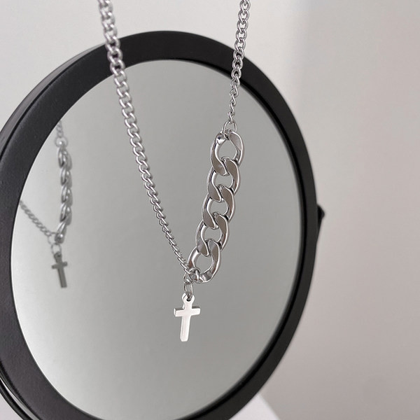 Γυναικείο κολιέ με σταυρό διακόσμηση
