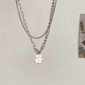 Διπλό γυναικείο κολιέ με μενταγιόν