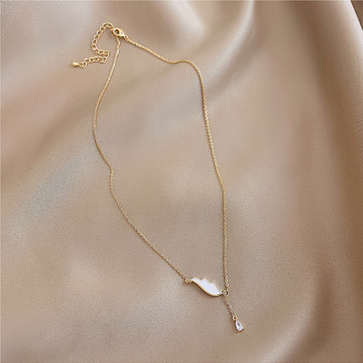 Γυναικείο ντελικάτο κολιέ σε χρυσό χρώμα